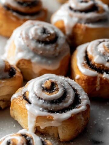 Cookies & Cream Cinnamon Rolls Recipe