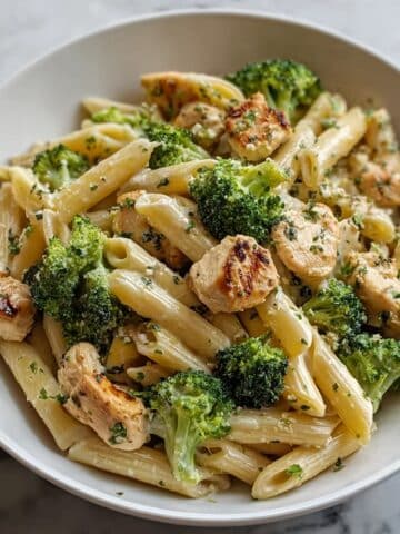 Creamy Chicken and Broccoli Pasta