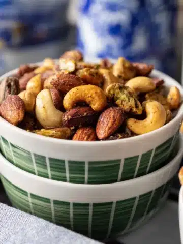 The Best Spiced Nuts