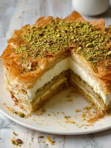 Honey Pistachio Baklava Cheesecake Recipe