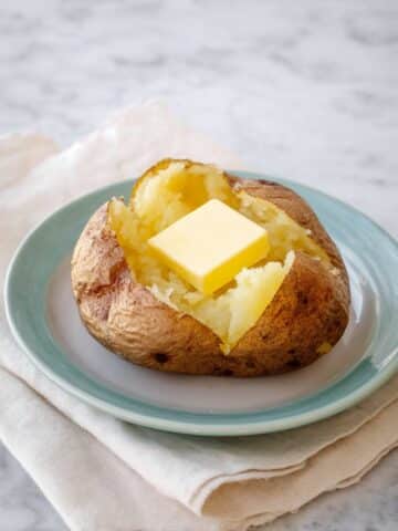 The Best Air Fryer Baked Potatoes Recipe