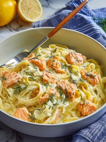 Lemon Dill Salmon Pasta – Quick and Creamy One-Pot Meal Recipe