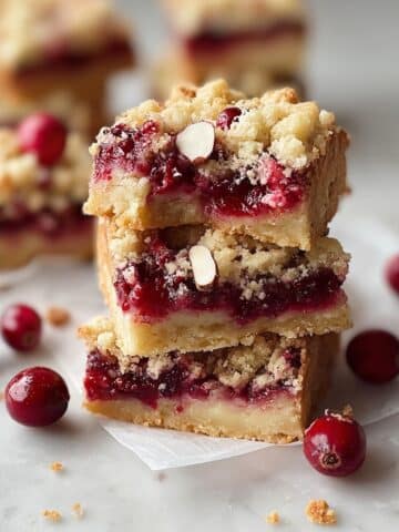 Delicious Cranberry Bars with Almond Streusel Recipe