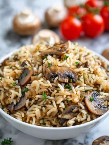 Creamy Mushroom Rice with Garlic and Parsley Recipe
