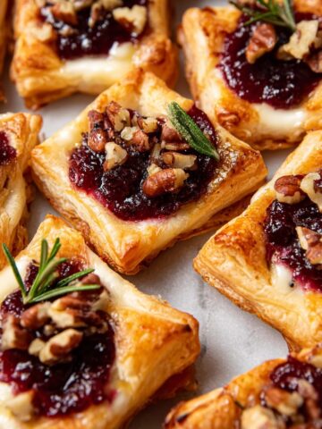 Cranberry Brie Bites Recipe