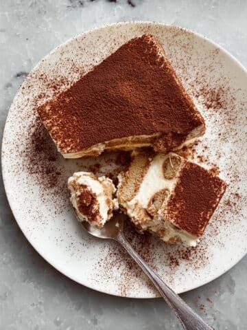 Tiramisu Pancakes with Mascarpone Filling and Baileys Recipe