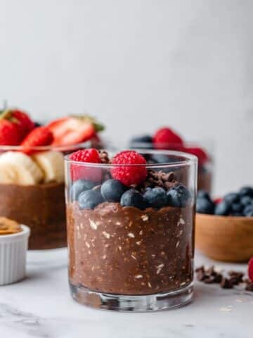 Chocolate Protein Overnight Oats Recipe