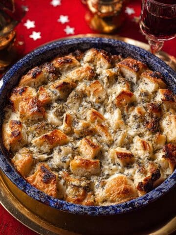 3-Ingredient Blue Cheese Appetizer Recipe
