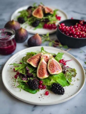 Red Currant Salad with Figs Recipe