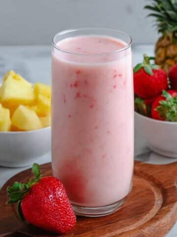 Keto Strawberry-Pineapple Smoothie for Weight Loss Recipe
