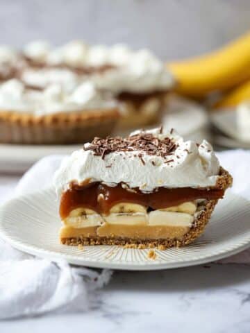 Banoffee Pie with Caramel, Bananas, and Whipped Cream Recipe