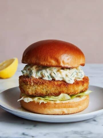 Crispy Shrimp Burgers with Tartar Sauce Recipe