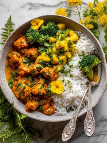 Simple Coconut Chicken Curry Recipe