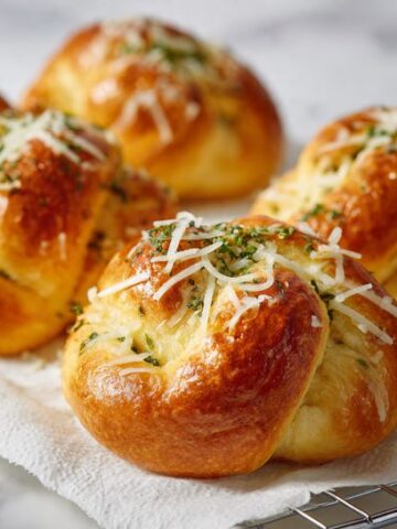 The Best Garlic Knots Recipe
