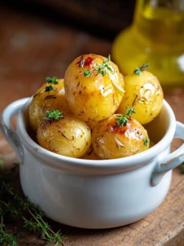 Confit Potatoes with Garlic and Thyme Recipe