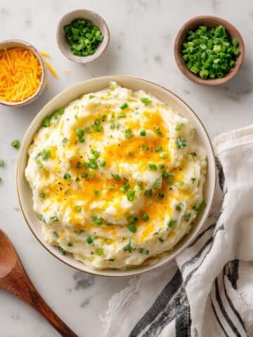 Cheesy Mashed Potatoes with Sour Cream Recipe