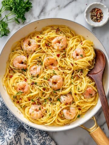Shrimp Linguine with Lemon, Garlic, and White Wine Recipe