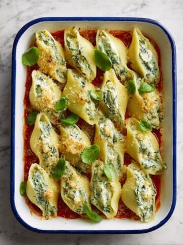 Vegan Spinach and Ricotta Stuffed Pasta Shells Recipe
