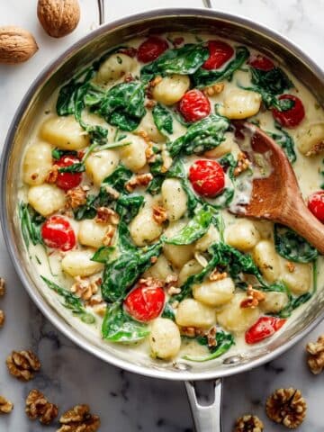 Gorgonzola Gnocchi with Cream Sauce, Walnuts, and Cherry Tomatoes Recipe
