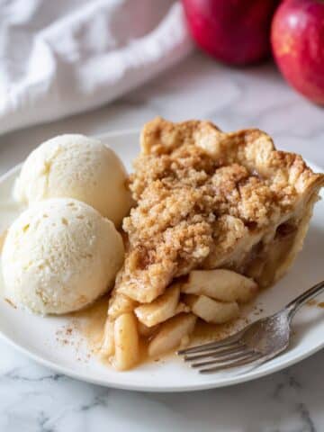 Apple Cobbler with Cinnamon Sugar Topping Recipe