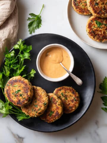 Salmon Patties with Spicy Aioli Recipe