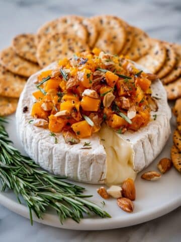 Baked Brie with Apricot Jam Recipe