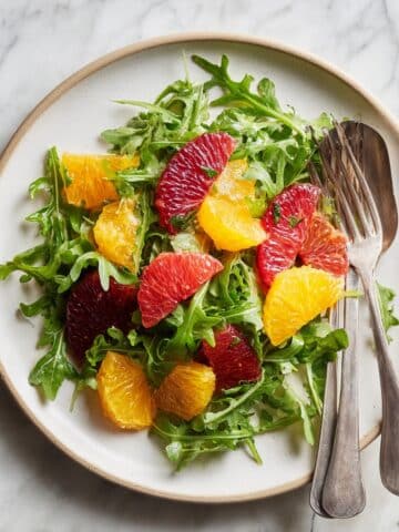 15-Minute Refreshing Citrus Salad with Arugula Recipe