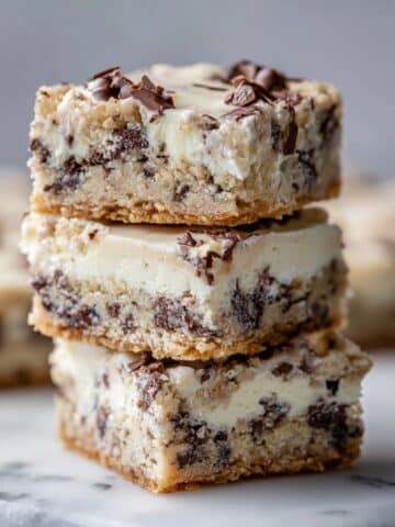 Easy S'mores Cookie Bars Recipe