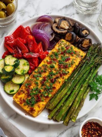 Sheet Pan Roasted Salmon with Vegetables Recipe