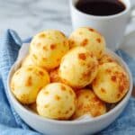 Brazilian Cheese Bread (Pão de Queijo) Recipe