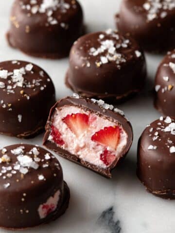 Chocolate Strawberry Frozen Yogurt Bites Recipe