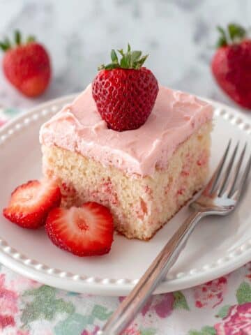 Vintage Strawberry Cake Recipe