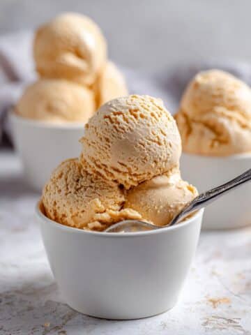Pumpkin Ice Cream with Biscoff Cookies Recipe