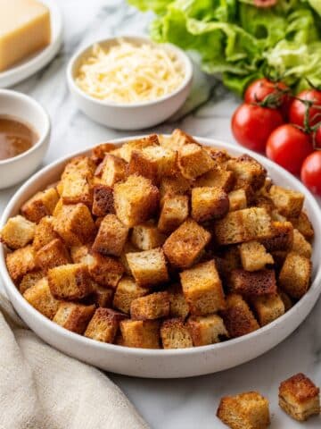 Homemade Parmesan Garlic Croutons Recipe