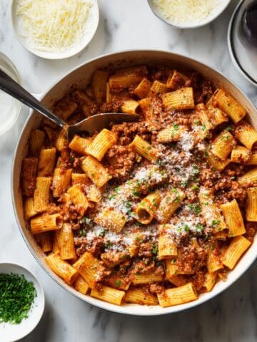 Weeknight Creamy Ground Beef Pasta Recipe