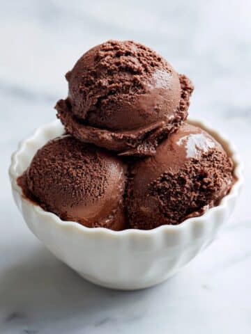 4 Ingredient Vegan Chocolate Ice Cream Recipe