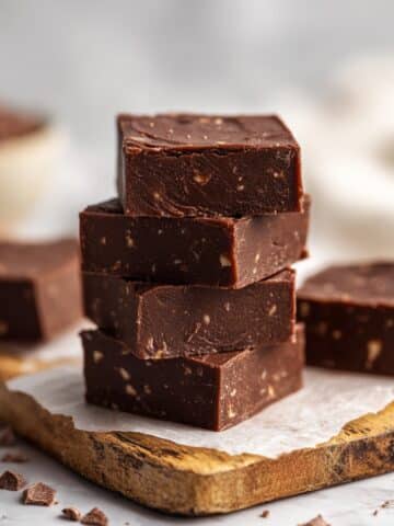 Easy Vegan Fudge (5 Ingredients) Recipe