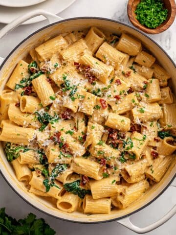 Sundried Tomato Pasta with Creamy Parmesan and Spinach Recipe