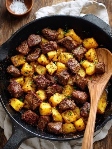 Easy Garlic Butter Steak Bites and Potatoes Recipe