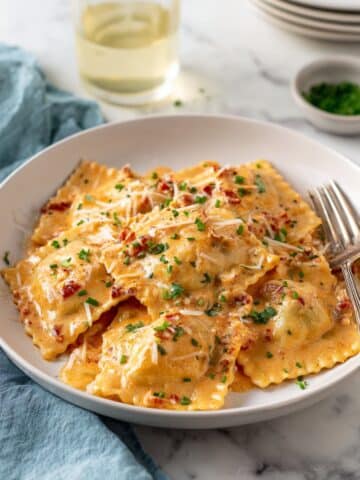 Tomato Cream Sauce for Lobster Ravioli Recipe