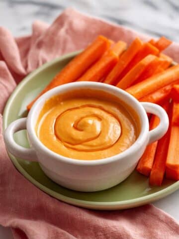 Greek Yogurt Sriracha Sauce Recipe