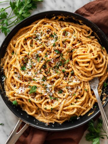 Creamy Roasted Red Pepper Pasta Recipe